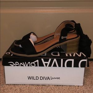 Black lace up block heels